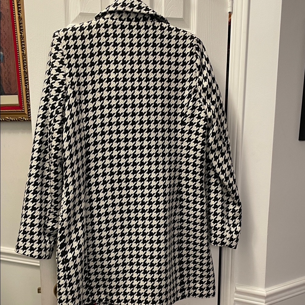 George Women's Classic Houndstooth Coat - Picture 4 of 5